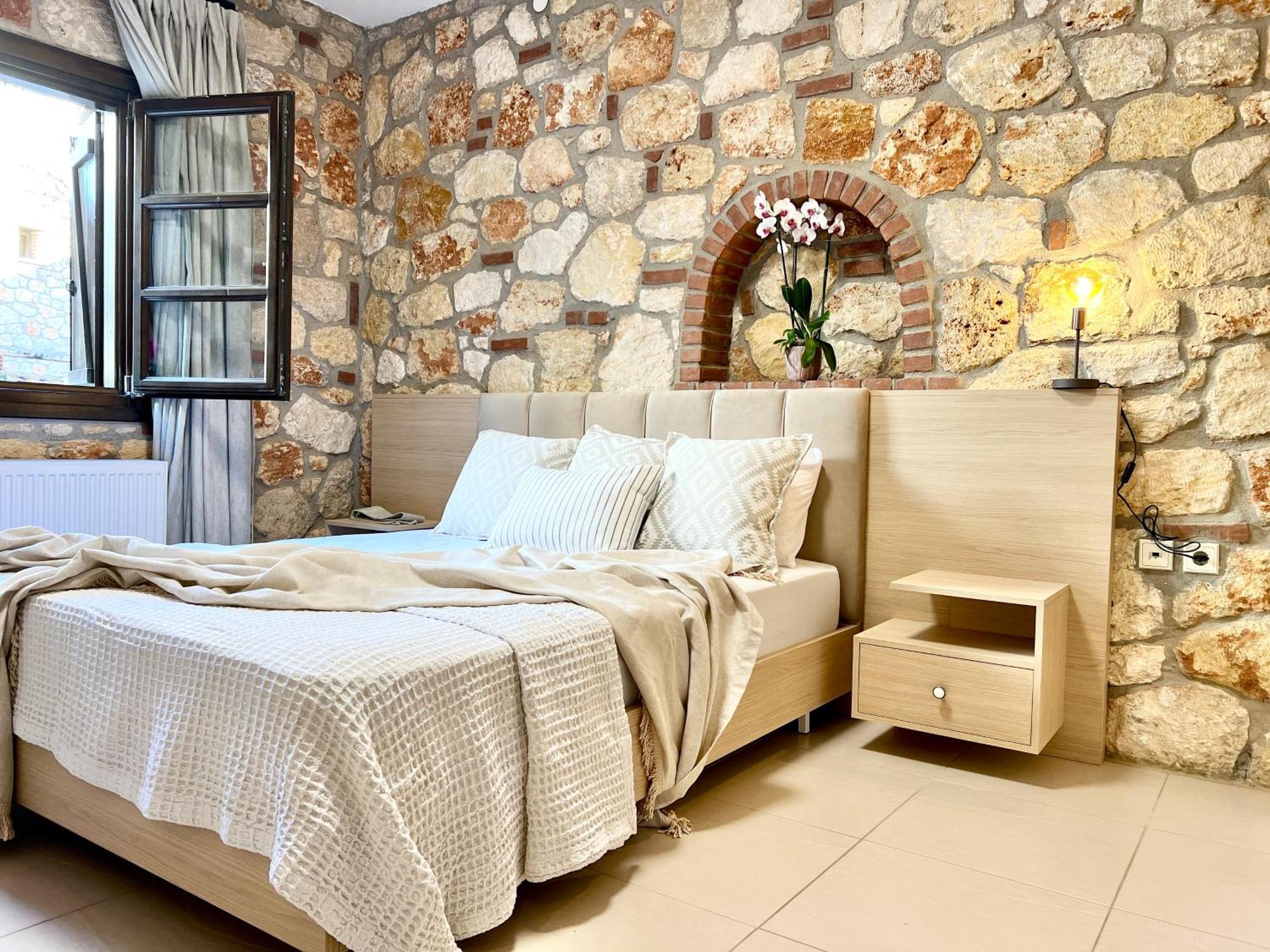Boutique Stone House Guest House Psakoudia Ngoại thất bức ảnh