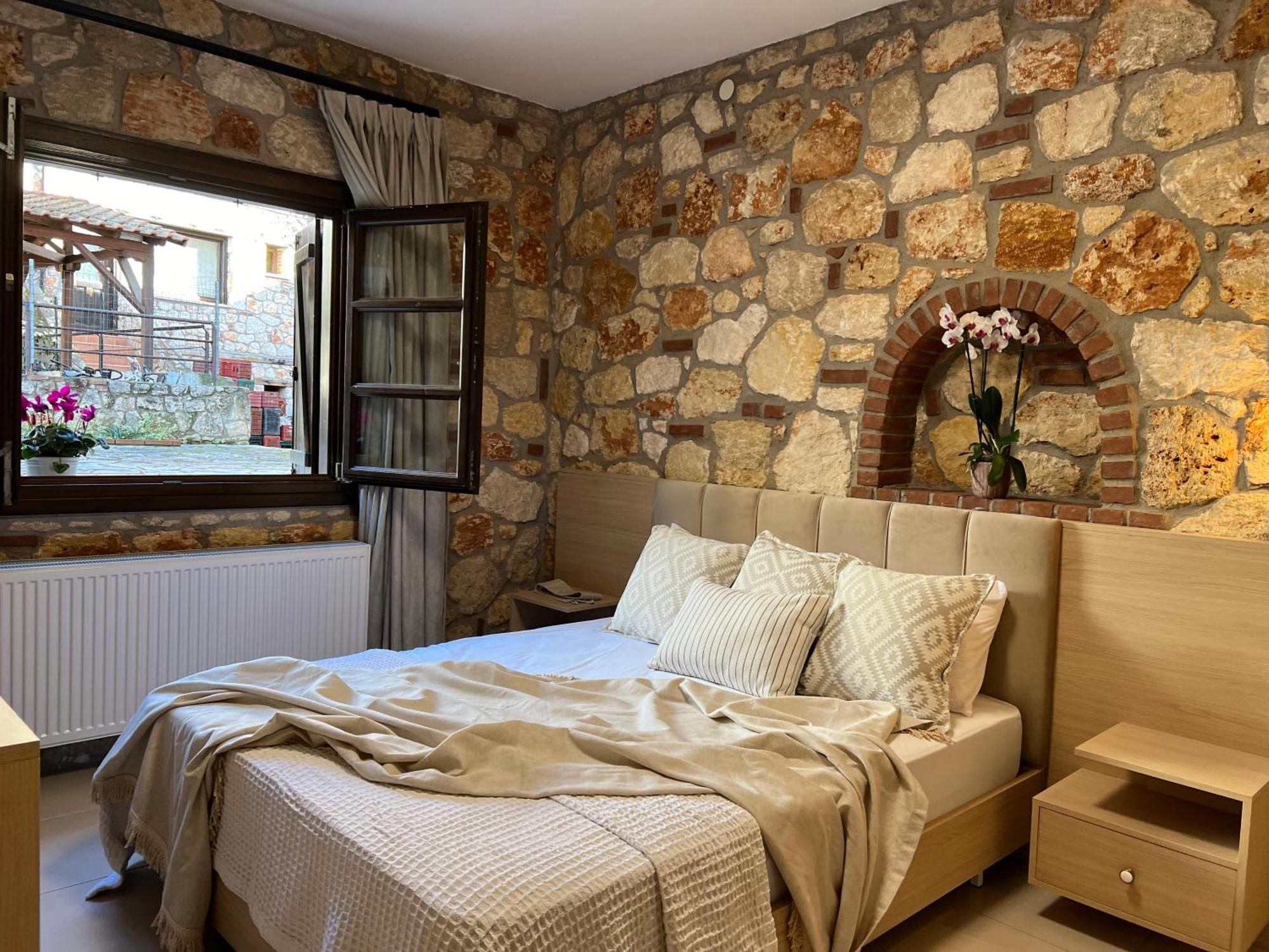 Boutique Stone House Guest House Psakoudia Ngoại thất bức ảnh