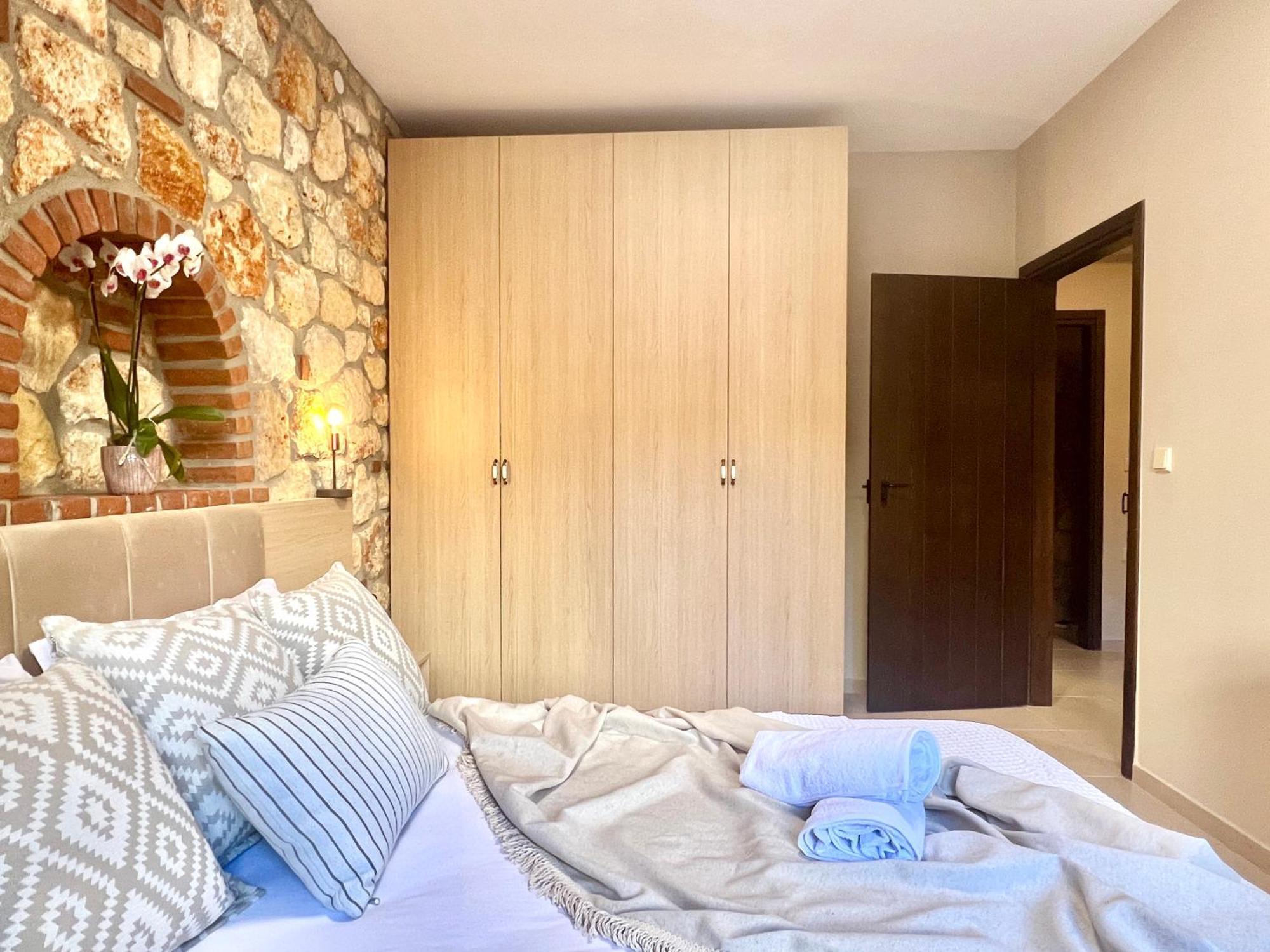 Boutique Stone House Guest House Psakoudia Ngoại thất bức ảnh