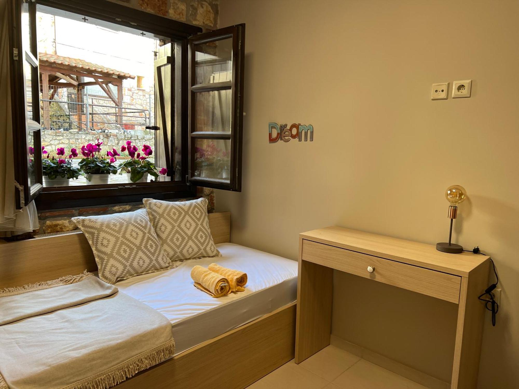 Boutique Stone House Guest House Psakoudia Ngoại thất bức ảnh