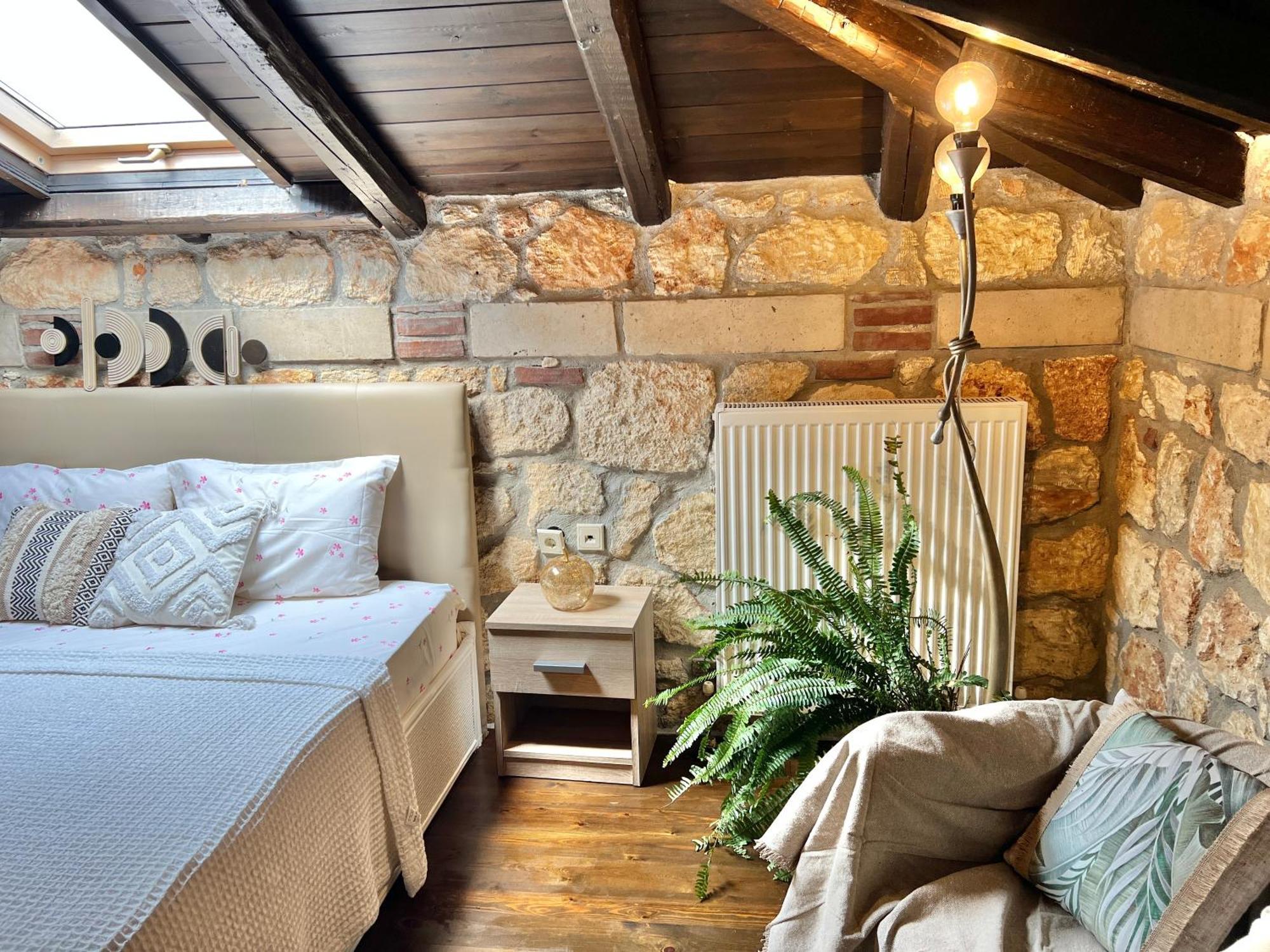 Boutique Stone House Guest House Psakoudia Ngoại thất bức ảnh