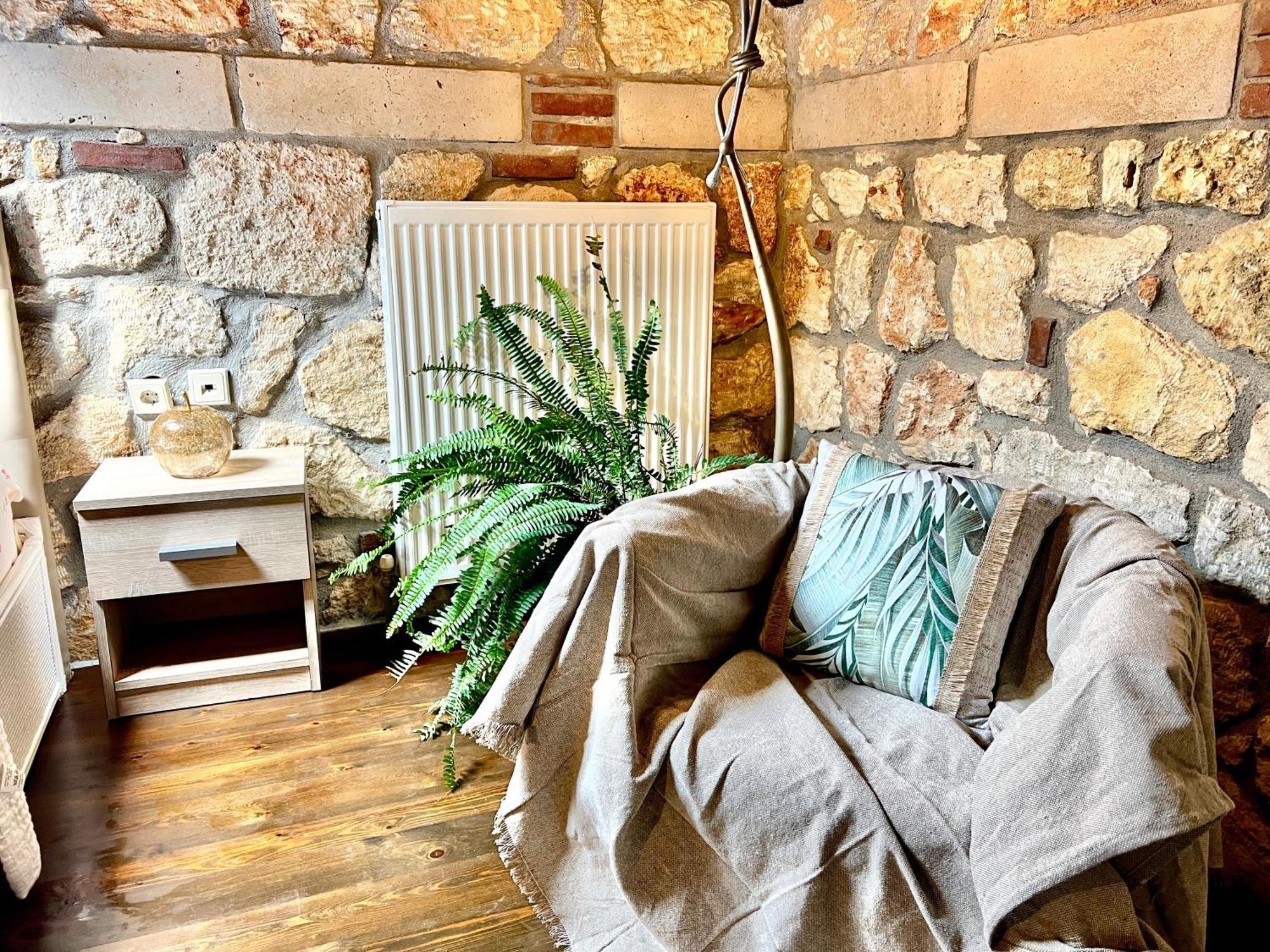 Boutique Stone House Guest House Psakoudia Ngoại thất bức ảnh